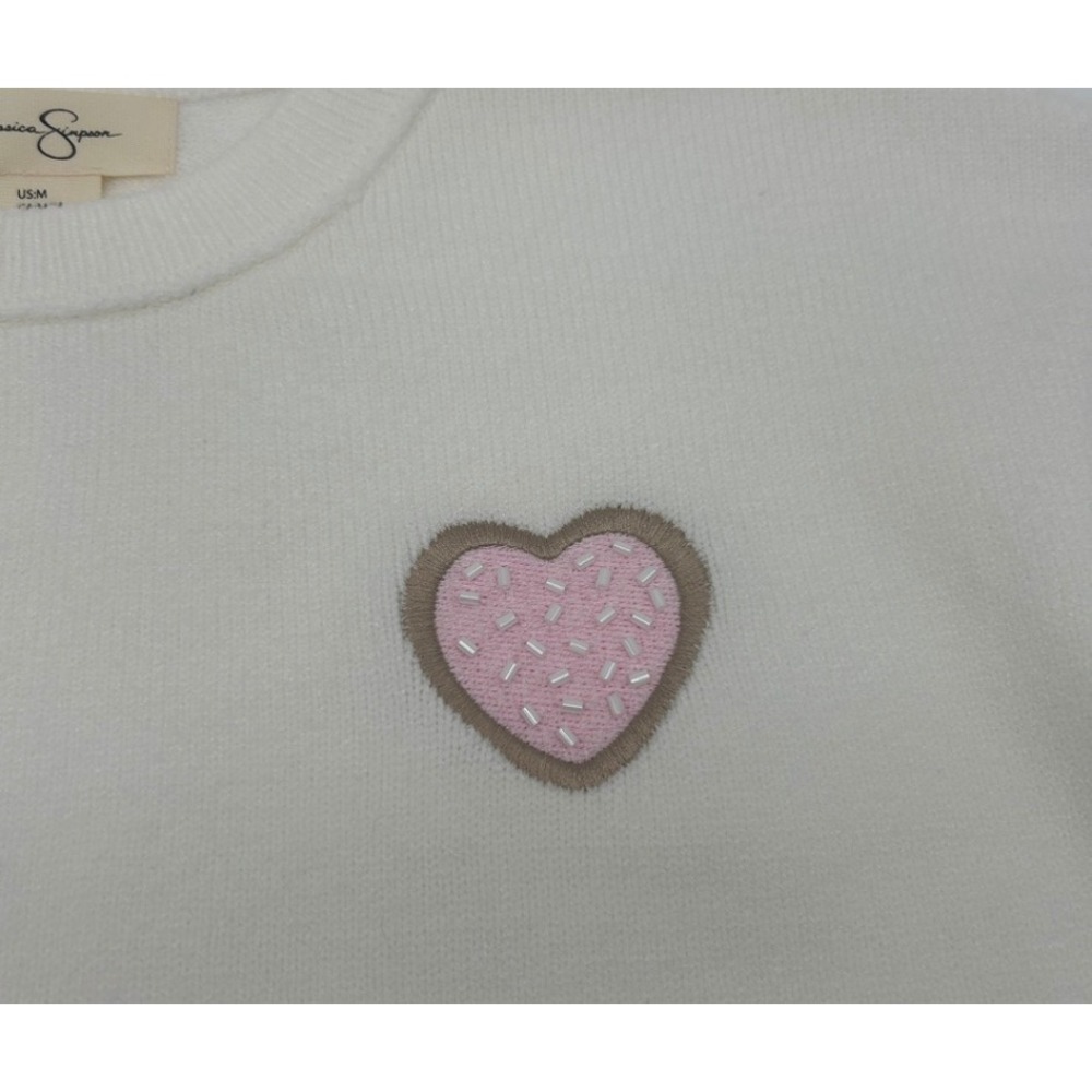 NWT Jessica Simpson Ivory Cropped Knit Sweater Pink Heart Patch Womens Size M - Picture 2 of 9